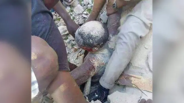 Isniintii ayaa laga soo saaray burburka