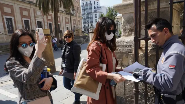 Tourists in Seville, 13 Mar 20