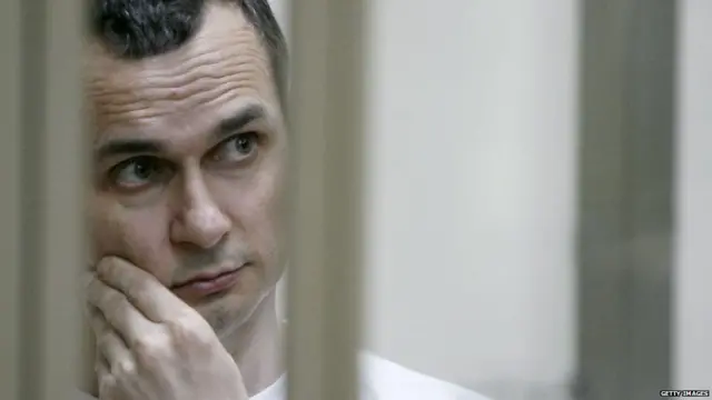 ਓਲੇਗ ਸੈਂਟਸੋਵ ਜੇਲ੍ਹ ਵਿੱਚੋਂ ਹੀ ਯੂਕਰੇਨ ਦੇ ਸਾਰੇ ਸਿਆਸੀ ਆਗੂਆਂ ਦੀ ਰਿਹਾਈ ਦੀ ਮੰਗ ਕਰ ਰਹੇ ਹਨ