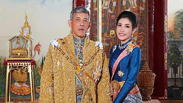 Hoàng Quý Phi cùng nhà vua Thái