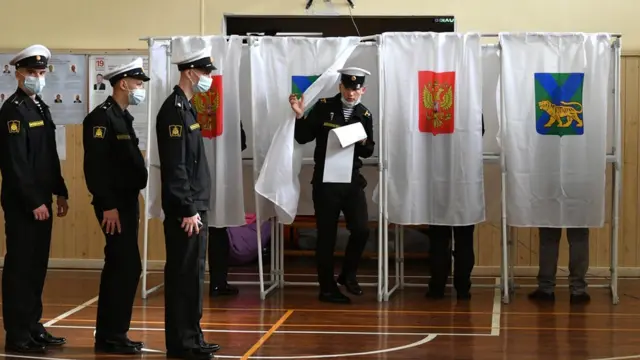 Na izbiratelьnom učastke vo Vladivostoke
