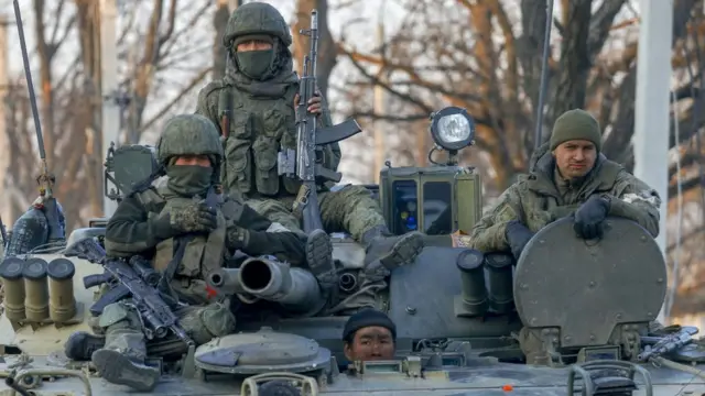 Російські військові