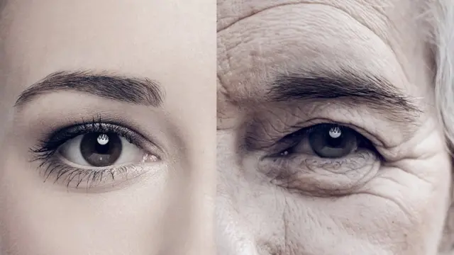 Medio rostro de mujer joven, medio de mujer mayor.