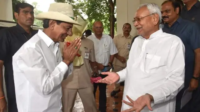 తెలంగాణ ముఖ్యమంత్రి కేసీఆర్, బిహార్ ముఖ్యమంత్రి నితీశ్ కుమార్
