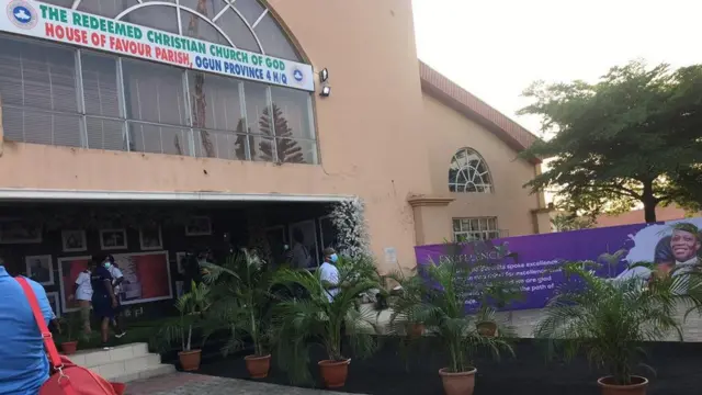 Ndị gbakọrọ maka akwamozu