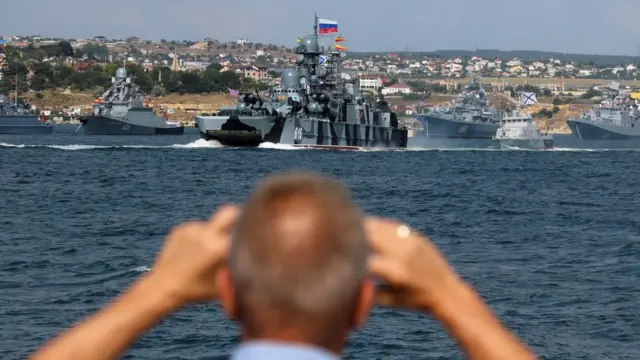 Украина и большинство стран мира считают, что Россия незаконно аннексировала Крым