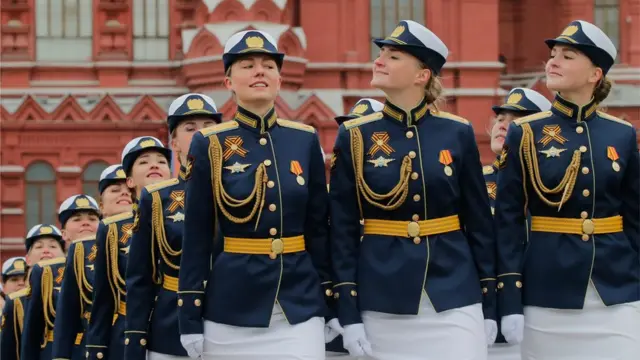 พิธีสวนสนามเนื่องในวันแห่งชัยชนะ