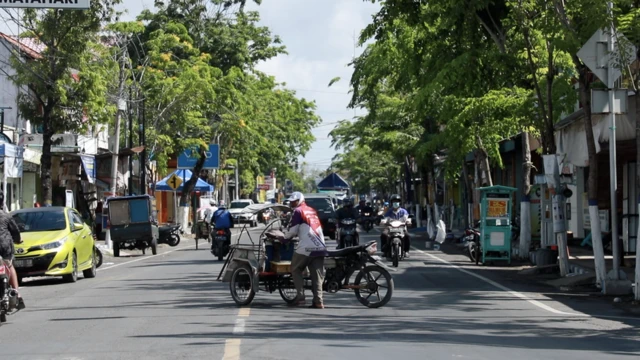 Suasana di pusat kota Kabupaten Sampang.