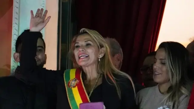 पूर्व डिप्टी स्पीकर जेनीने एनियास