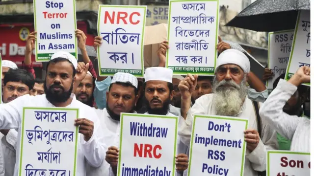 সাম্প্রদায়িক বিভেদ সৃষ্টির জন্য বিজেপি এই দাবি তুলেছে বলে অভিযোগ করা হচ্ছে।