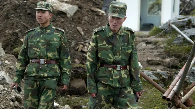 অ্যাকচুয়াল লাইন অব কন্ট্রোল বরাবর ভারত রাস্তা তৈরি করার পর চীন তাদের অংশে সেনা উপস্থিতি বাড়িয়েছে