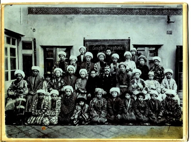 Бухоро жадид мактаби, 1918 йил