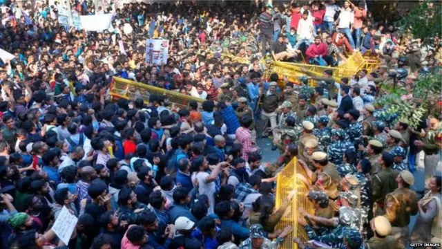 जेएनयू में विरोध प्रदर्शन