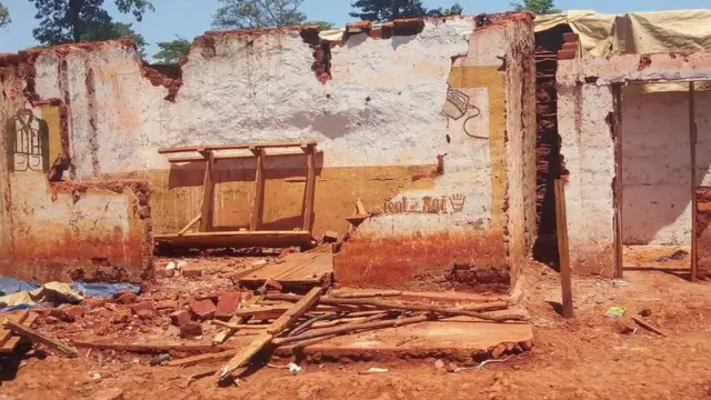 Hamwe mu hakoreraga isoko ry'impunzi z'Abarundi bo mu nkambi ya Nduta