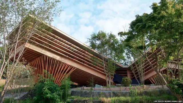 हाउस इन इत्सुरा, जापान