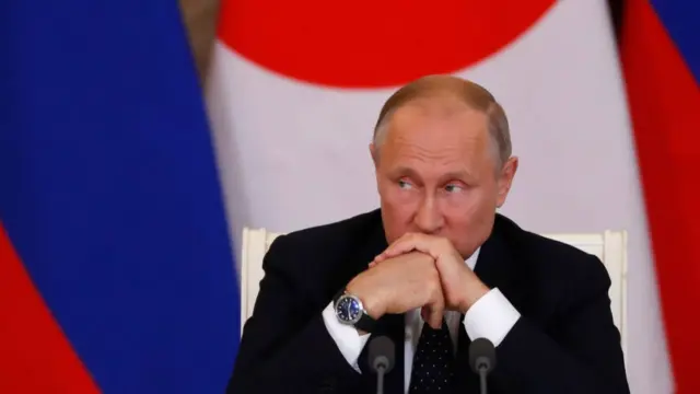 Три цілі, яких осяг Путін брязканням зроєю - Daily Telegraph