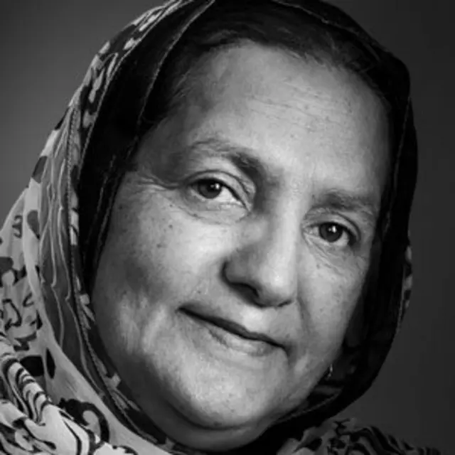 ፓረቪና ኣሃንጋር