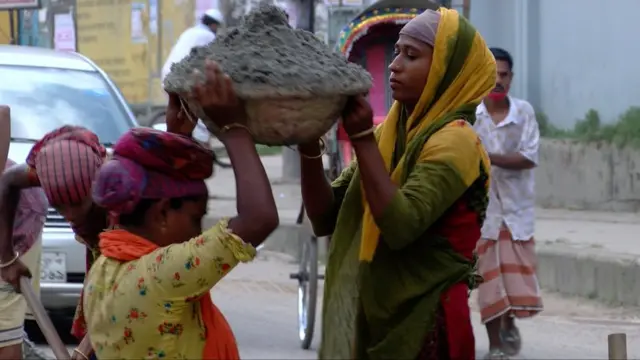 নারী শ্রমিক