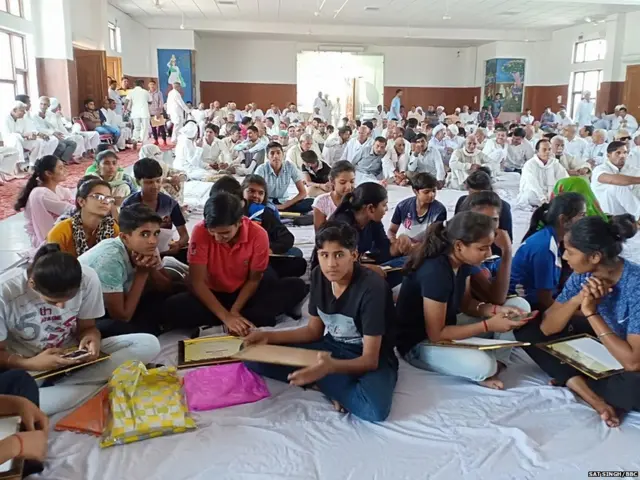 ਇਸ ਖਾਪ ਪੰਚਾਇਤ ਵਿੱਚ ਬੱਚੇ ਅਤੇ ਨੌਜਵਾਨ