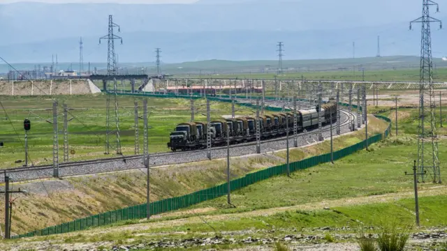 चिंगहई-तिब्बत रेल मार्ग