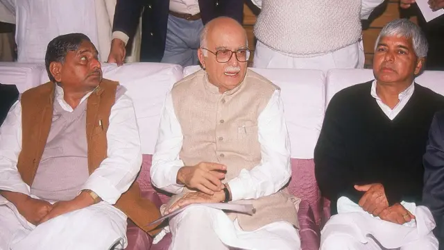 मुलायम सिंह यादव आणि अजित सिंह, लालकृष्ण अडवाणी आणि लालूप्रसाद यादव