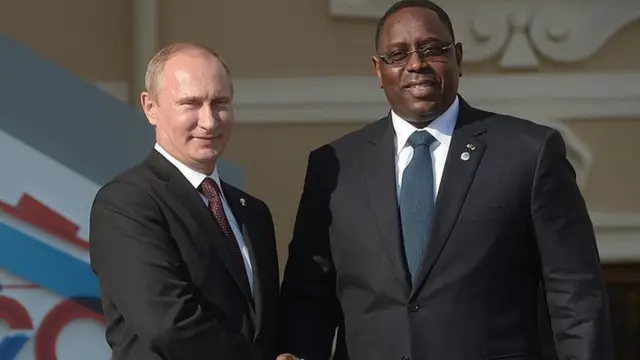 Les présidents Poutine et Macky Sall, lors d'un sommet du G20 à Saint Petersbourg en Russie, en 2013 (archives)