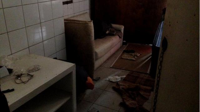 Quarto com cheiroaposta esportiva pixcocô e xixi