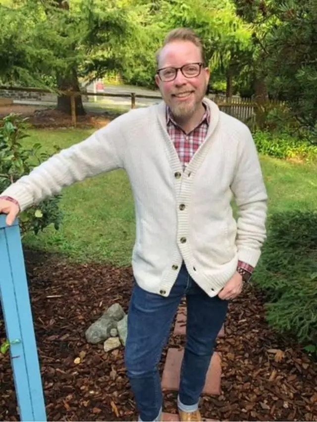 کمرون وایتلی