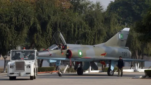 میراج طیارے، پاکستان