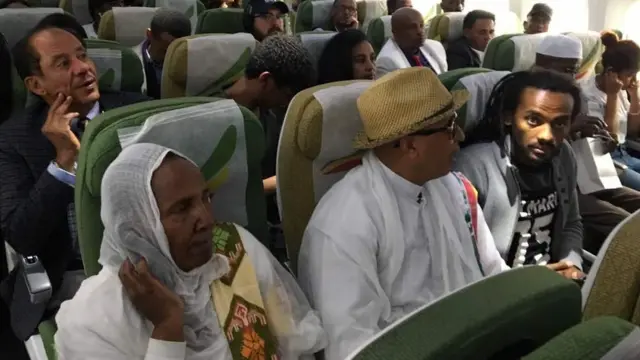 Namoonni maatii isaaniin waggoota dheeraf gargar citani turanis xiyyaaricha keessa jiru.