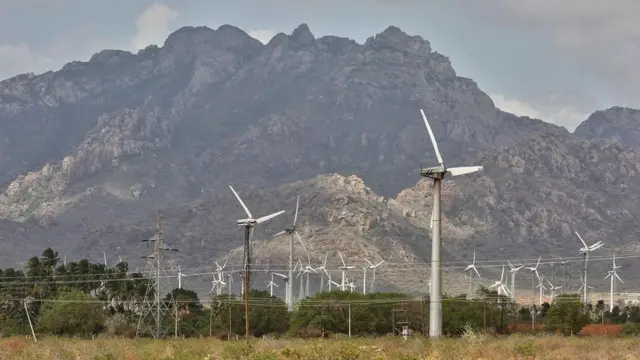 థోరియం నిక్షేపాలు రియాక్టర్ల నిర్మాణం