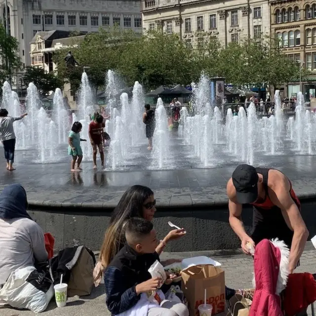 పికాడిలీ గార్డెన్స్