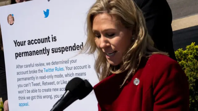 Muchos políticos estadounidense se han quejado por el cierre de sus cuentas.