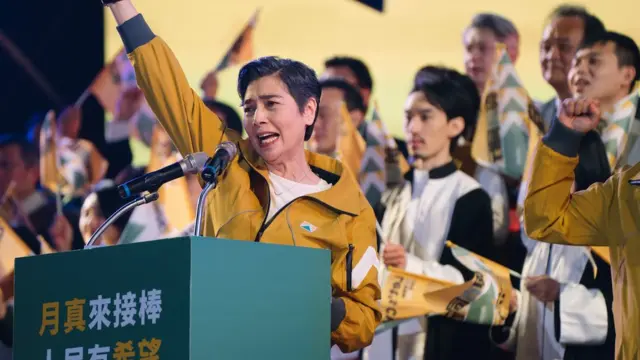 賴佩霞憑著《人選之人》的演出入圍金鐘獎,圖為劇照