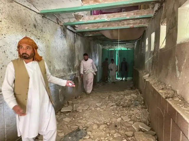 Bom di masjid Syiah di Kandahar, Afghanistan