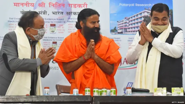 डॉक्टर हर्ष वर्धन, बाबा रामदेव, नितिन गडकरी