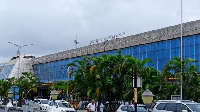 விமான நிலையம்