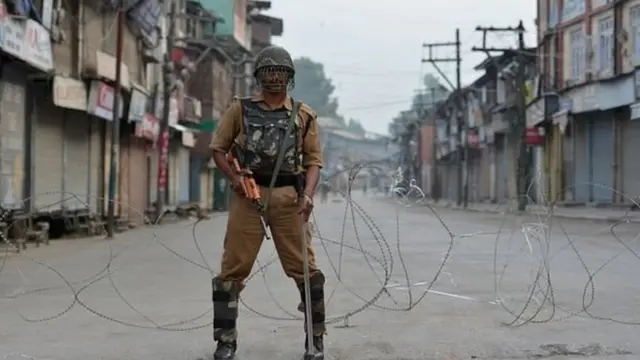 કાશ્મીરમાં ભારતીય સેના