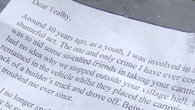 Вор вернул английской деревне пушку, украденную 30 лет назад. Его ...