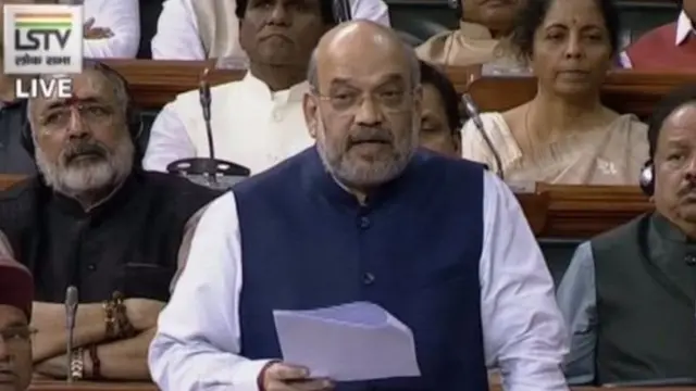 டெல்லி வன்முறை : 'போலீசார் சிறப்பாக செயல்பட்டனர்' - மக்களவையில் அமித் ஷா