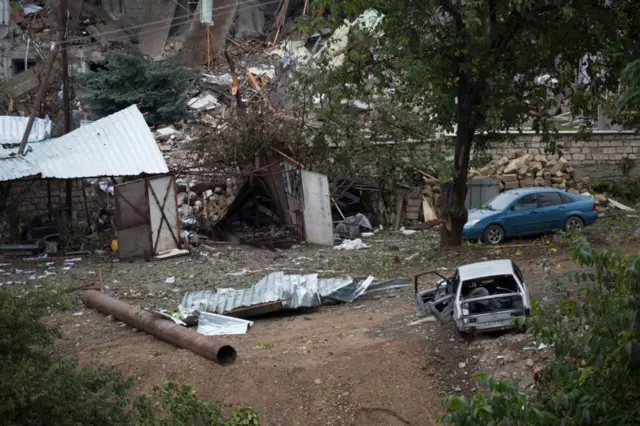 अज़रबैजान-आर्मीनिया की जंग