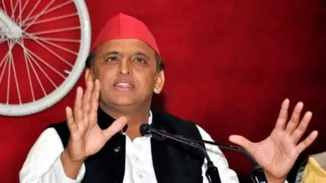 અખિલેશે પહેલાંથી જ સ્પષ્ટ કરી દીધું હતું કે આ વખતે પરિવારના લોકોને ટિકિટ નહીં અપાય.