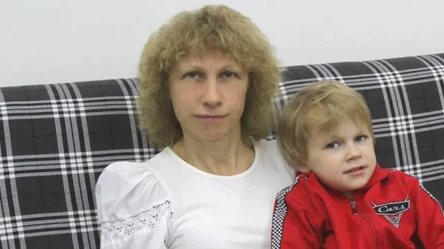 З сином