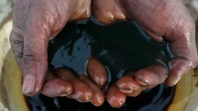 अमरीका से तेल और गैस की खरीद बढ़कर 10 अरब डॉलर