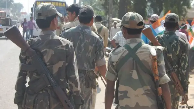 नक्सल प्रभाव वाले इलाक़े में सुरक्षा