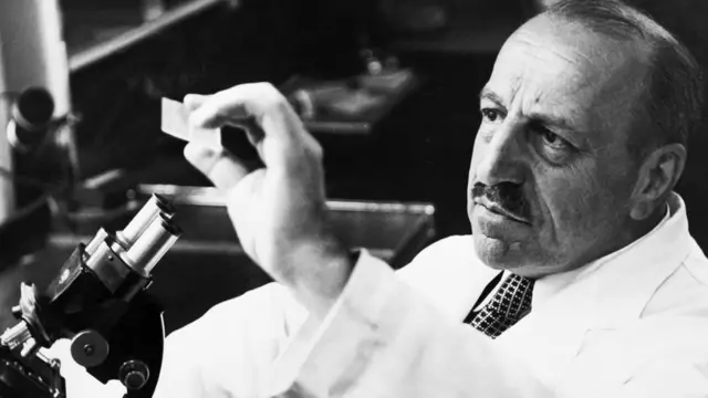 Dr Džordž Papanikolau