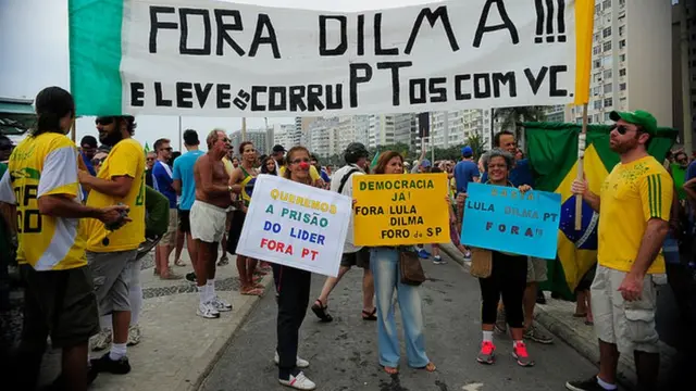 Manifestação no Rioslot rico apk dinheiro infinitoJaneiro, reúne milharesslot rico apk dinheiro infinitomanifestantes na orla da Praiaslot rico apk dinheiro infinitoCopacabanaslot rico apk dinheiro infinitomarçoslot rico apk dinheiro infinito2015