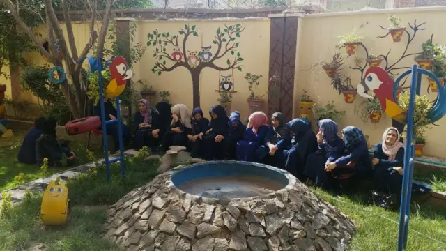 معلمان معترض