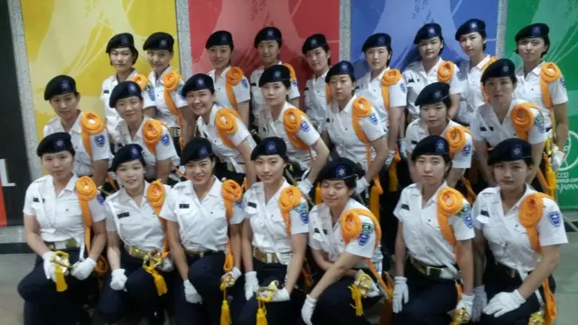 숙명여자대학교 입학식 예도 지원 중인 노찬희 씨 (맨 아래 왼쪽에서 두 번째)