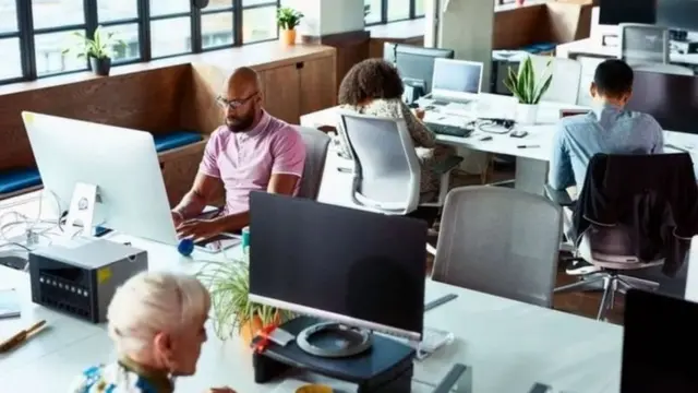 ما هي المدة المثالية للبقاء في الوظيفة؟